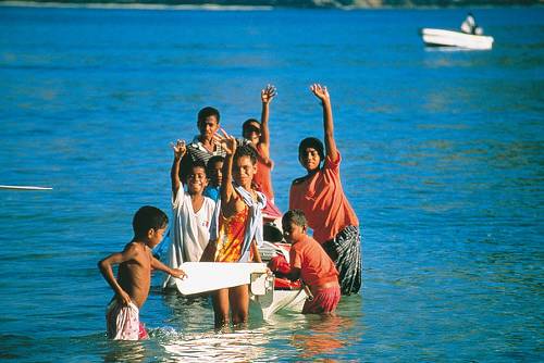 Locals Yasawa Islands&#160;-&#160;<i>Photo:&#160;Al Bakker</i>