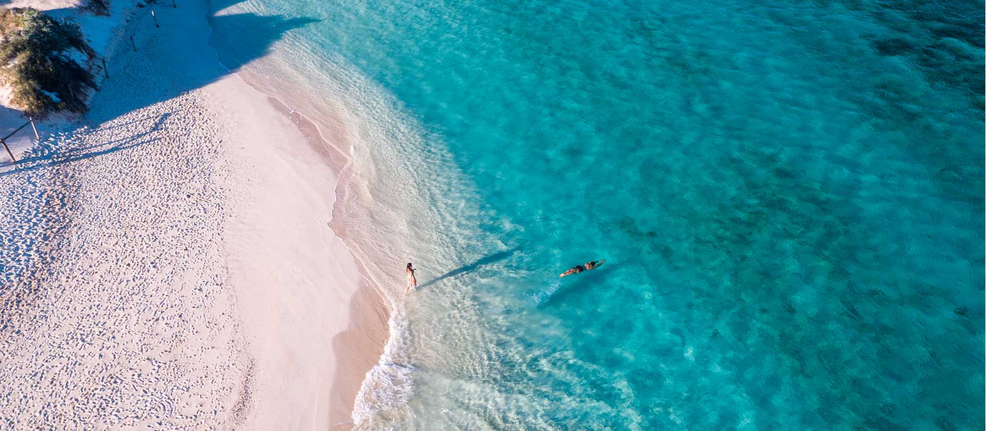 Experience the crystal clear water of Turquoise Bay | Tourism Western Australia
