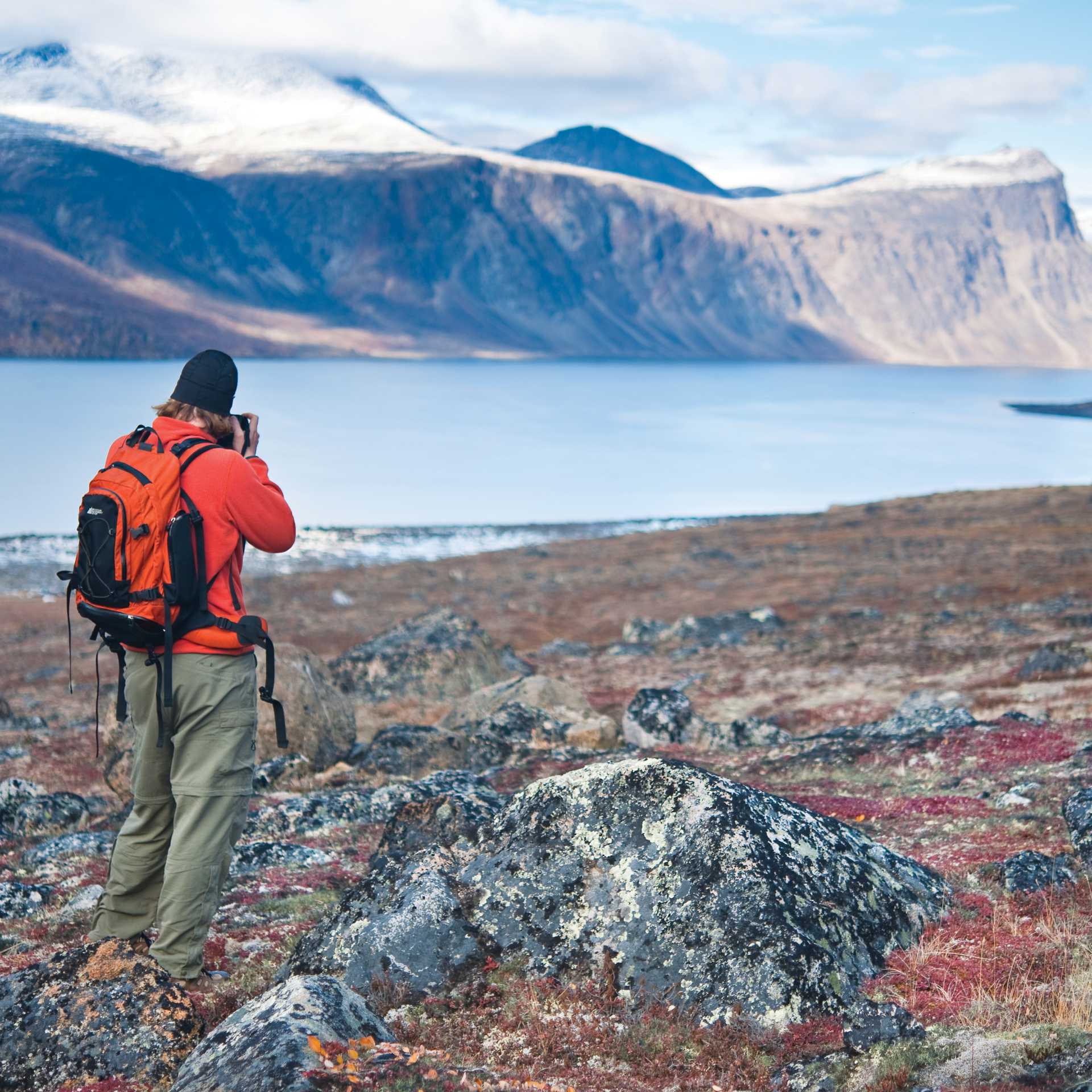 Enjoying the view in the Canadian High Arctic | © Andrew Stewart