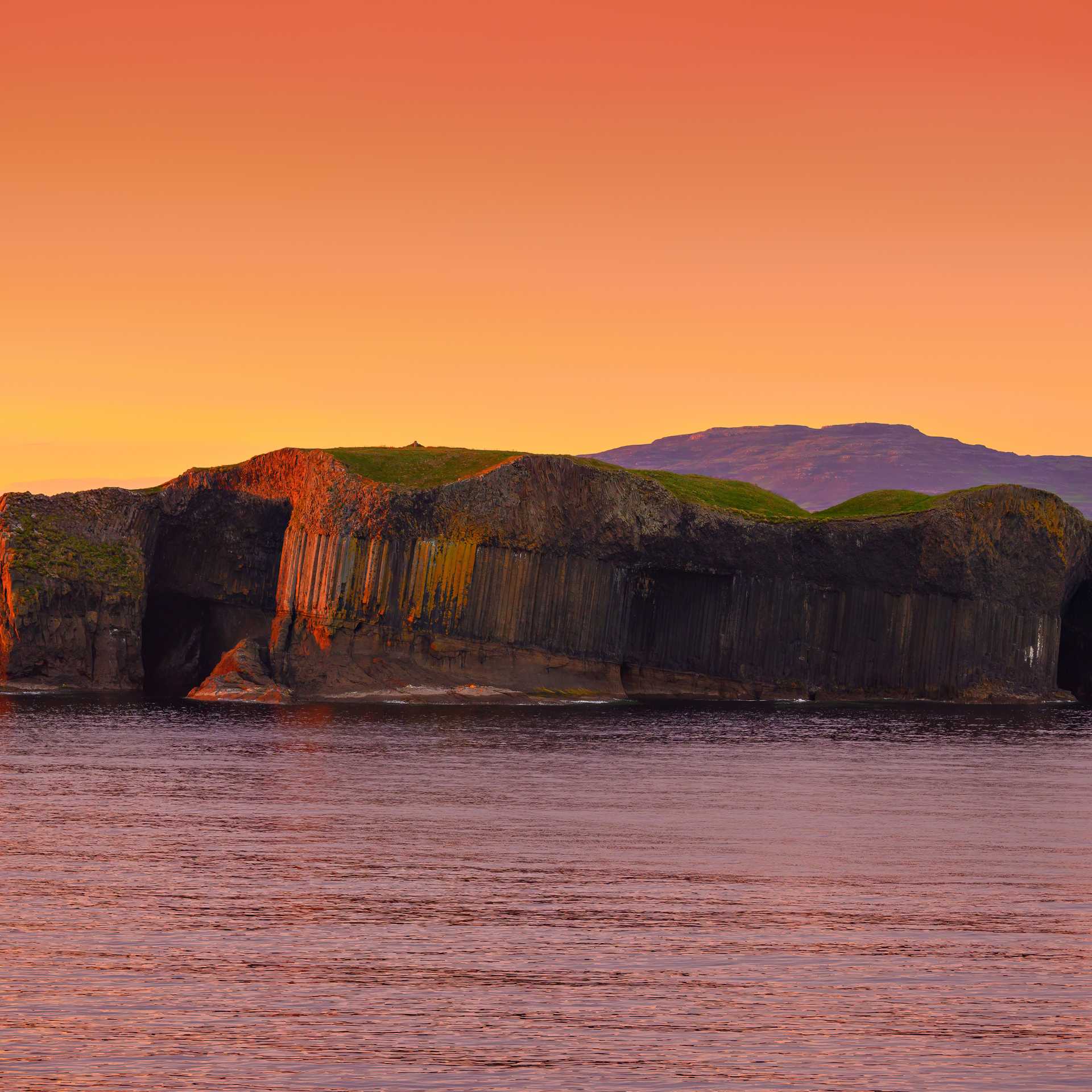 The colours of the Isle of Staffa | Kristian Bogner