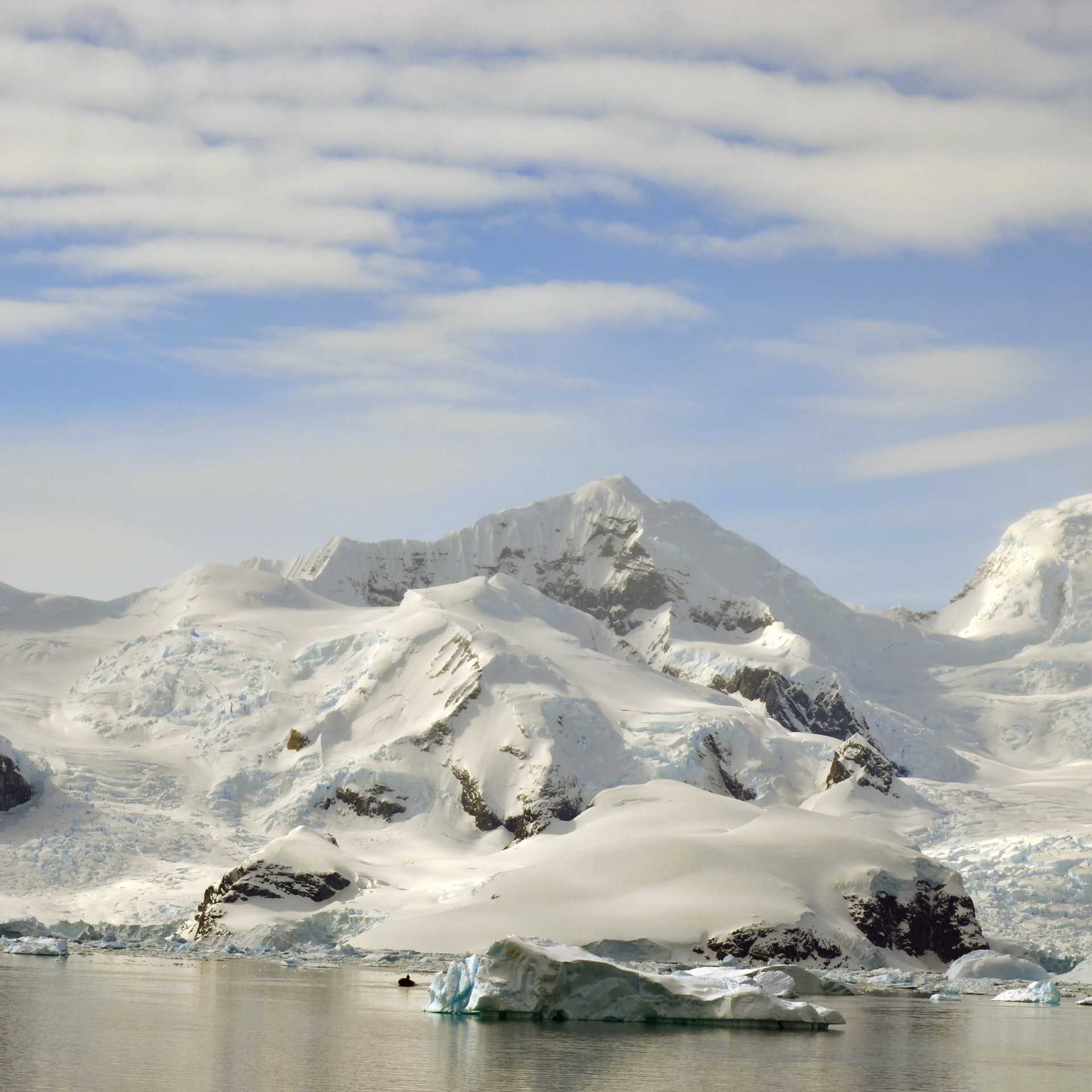 Spectacular views on the Antarctic Peninsula | Pam Drummond