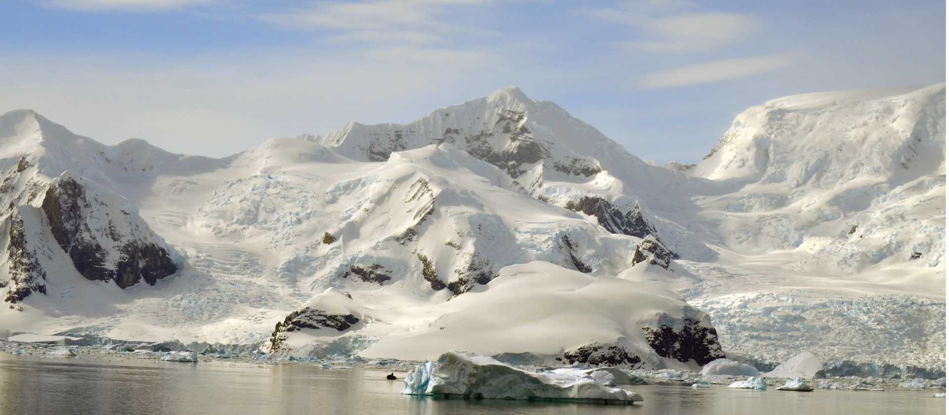 Spectacular views on the Antarctic Peninsula | Pam Drummond