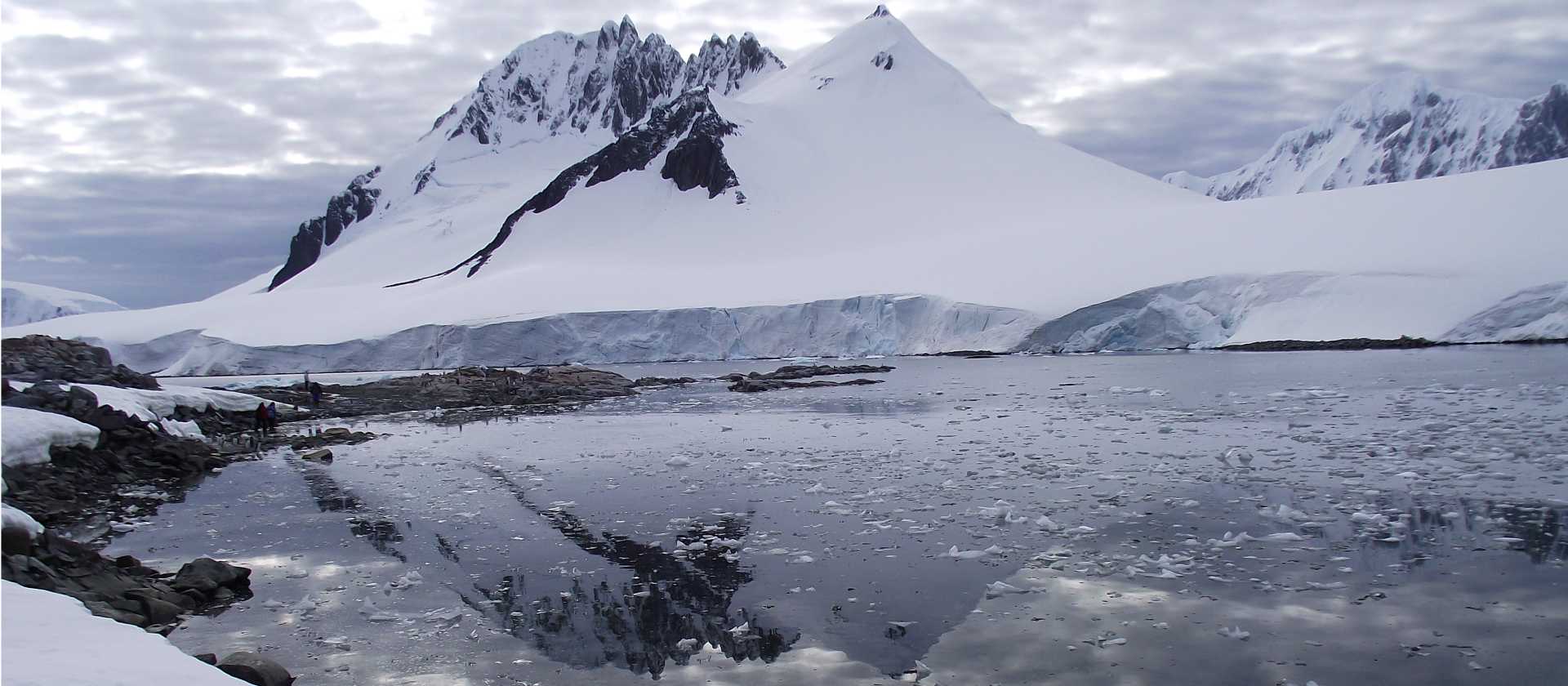 Vast and beautiful Antarctic vista