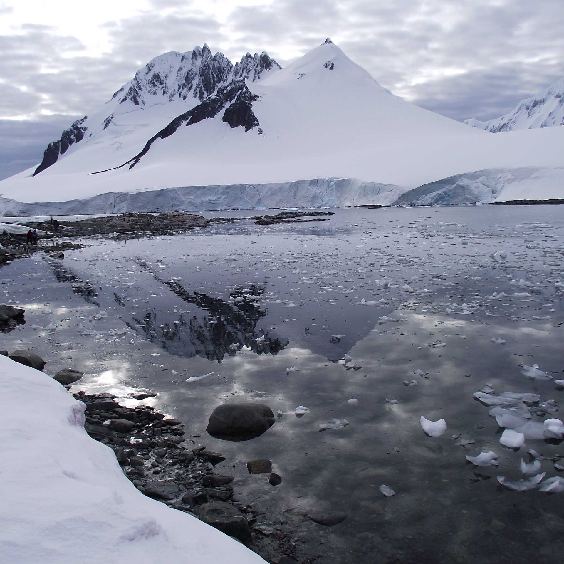Vast and beautiful Antarctic vista