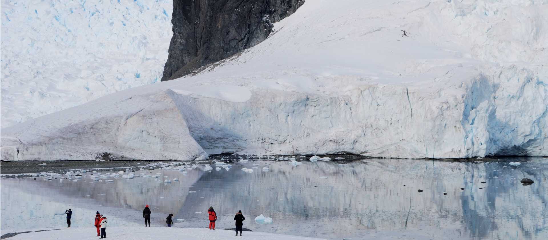 Time to explore during landings on the Antarctic Peninsula | Scott Pinnegar
