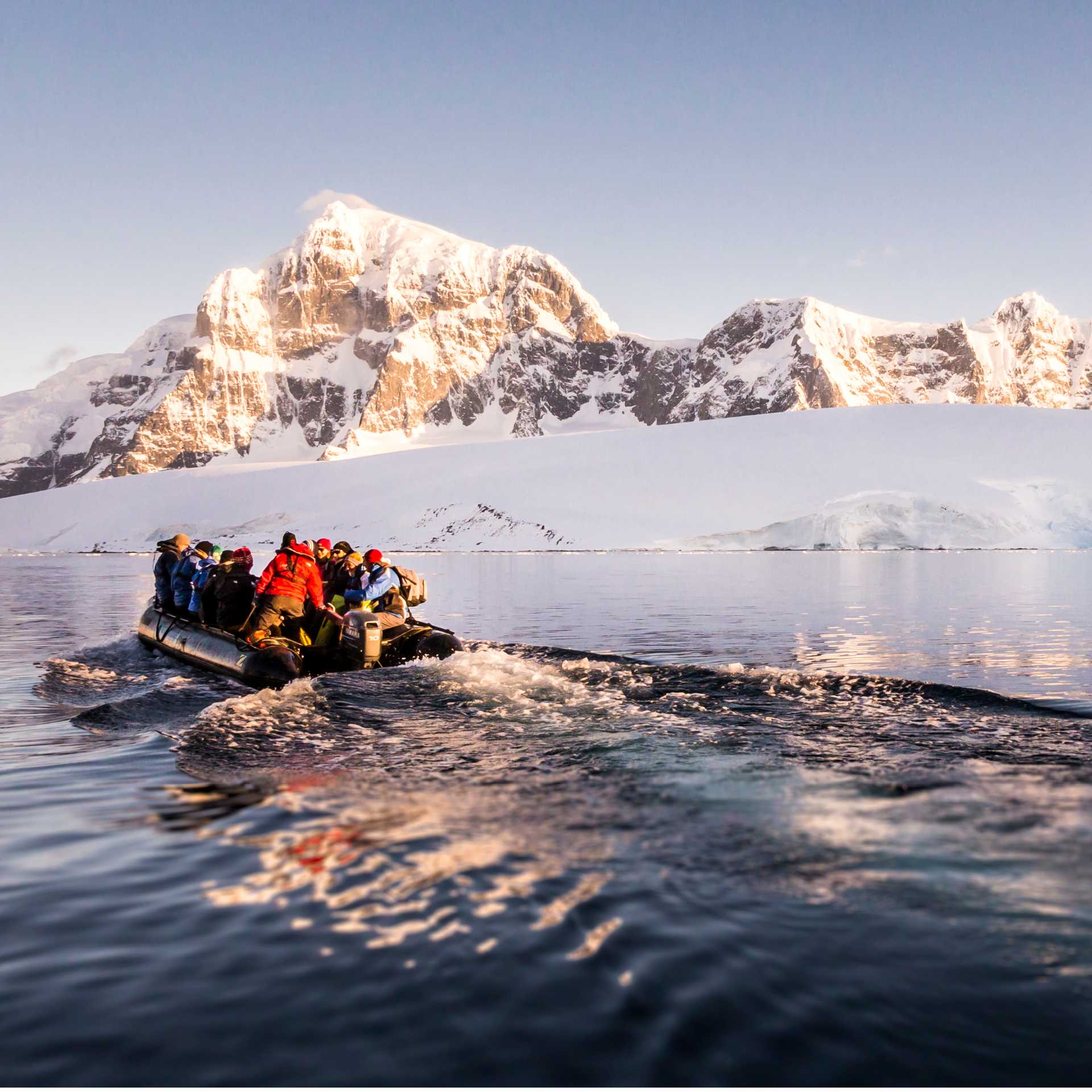 Zodiac cruising in Antarctica | Dietmar Denger