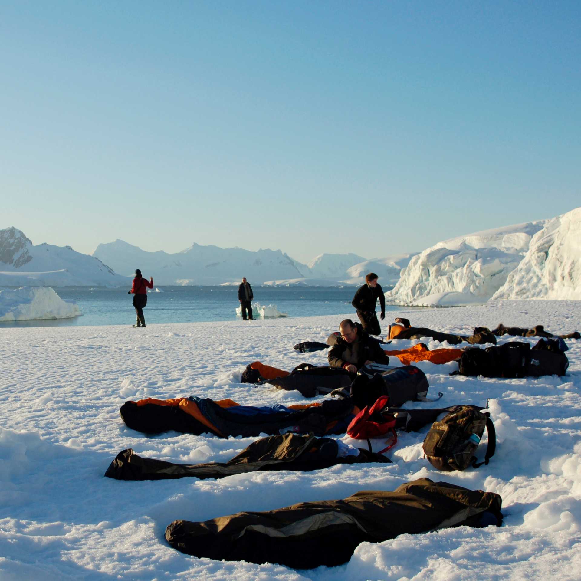 Camping on the white continent | Elke Lindner