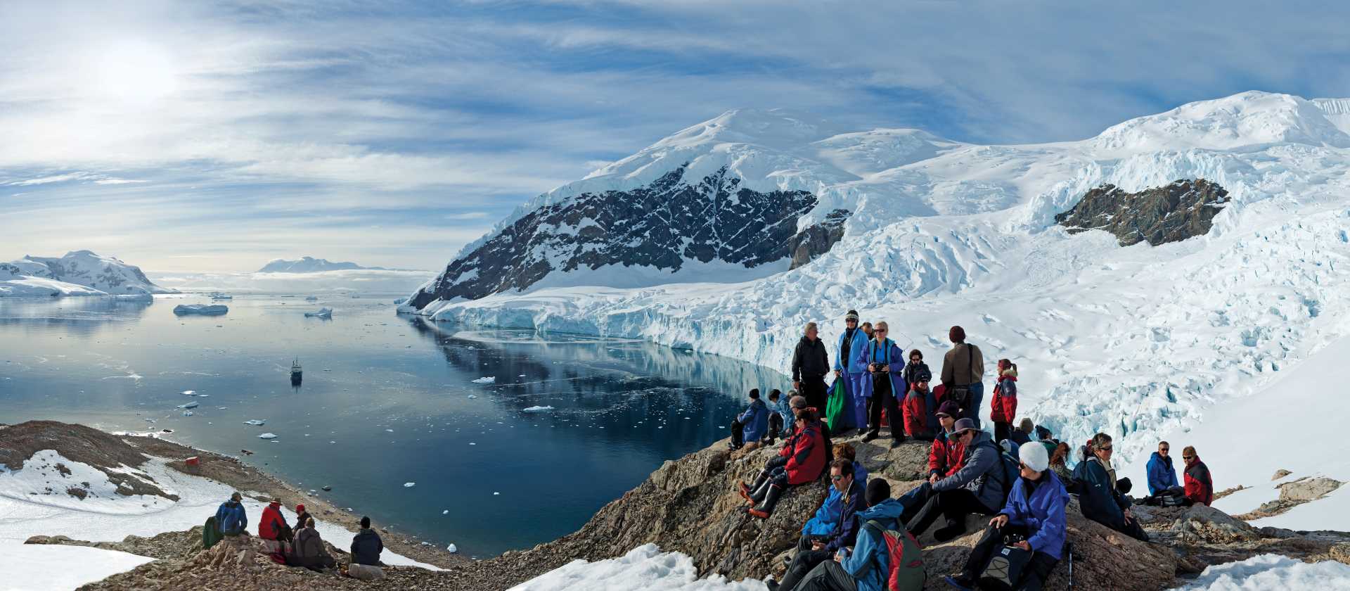 Sweeping views of the Antarctic Peninsula | Peter Walton