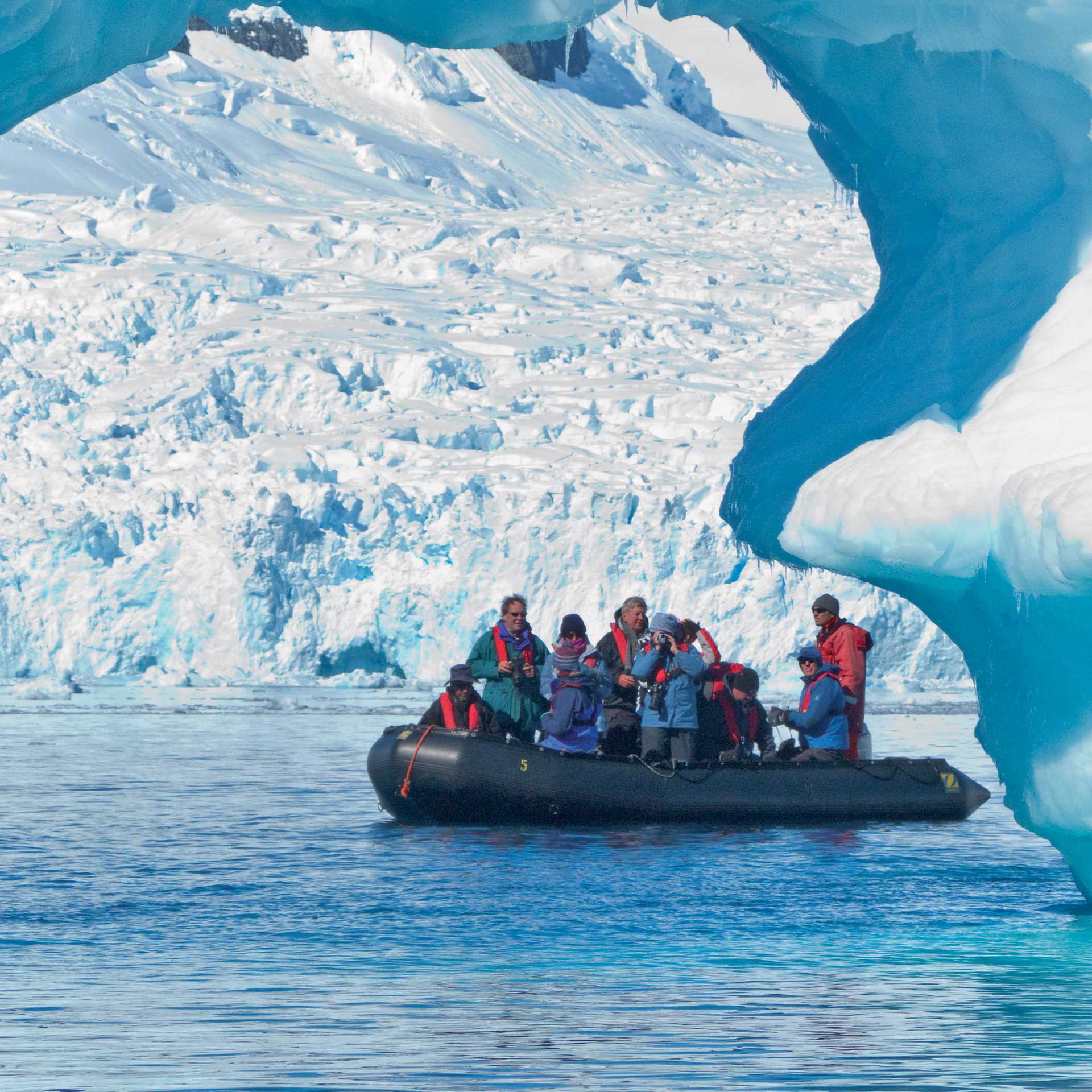 Zodiac cruising in the Antarctic Peninsula | Peter Walton