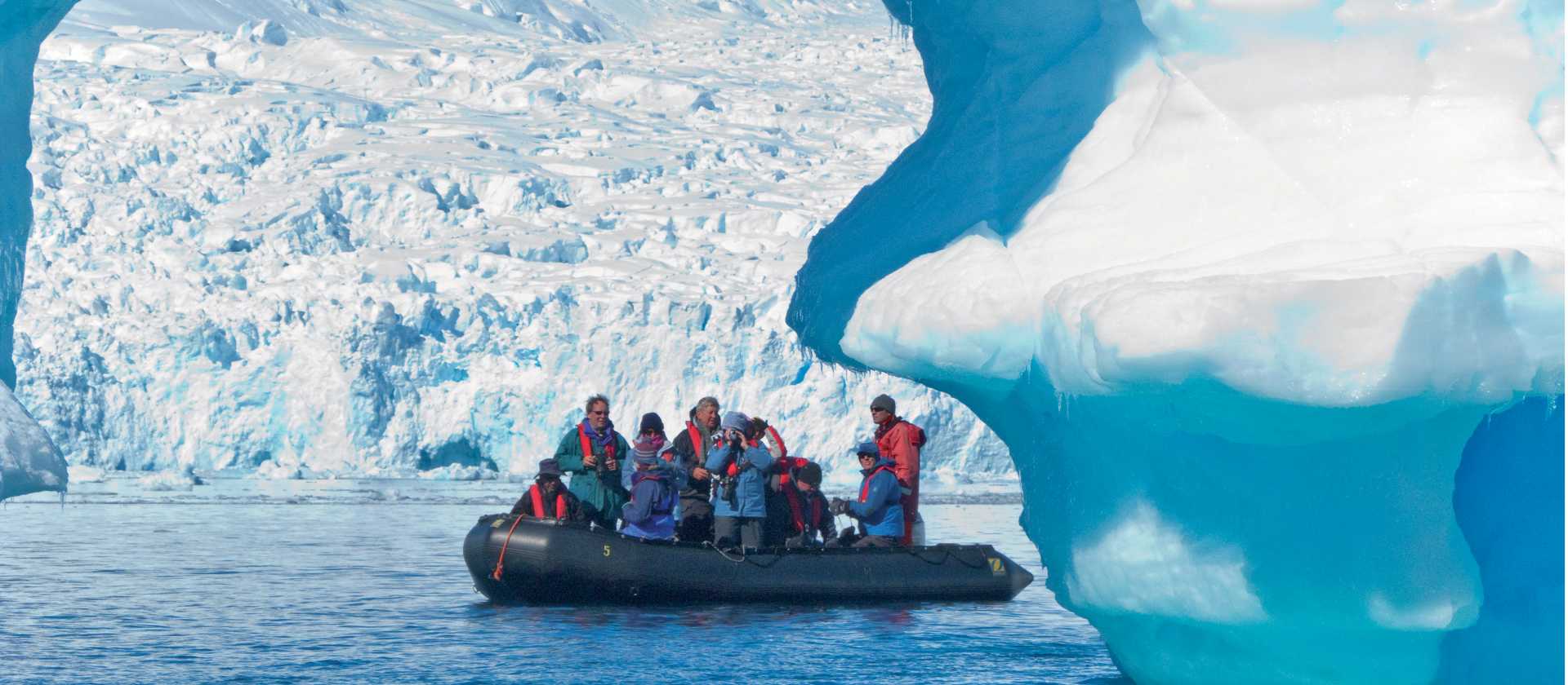 Zodiac cruising in the Antarctic Peninsula | Peter Walton