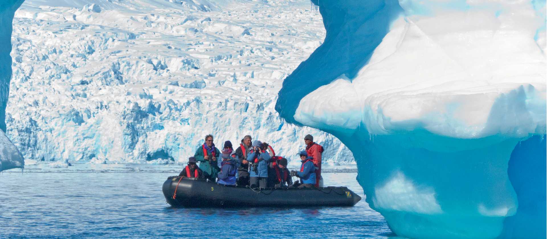 Zodiac cruising in the Antarctic Peninsula | Peter Walton