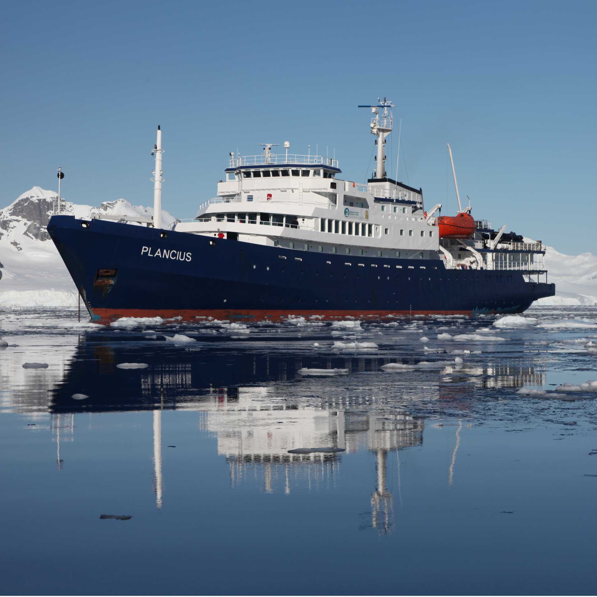 The Plancius in Antarctica | Joerg Ehrlich