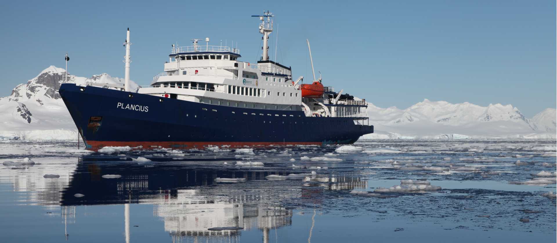 The Plancius in Antarctica | Joerg Ehrlich