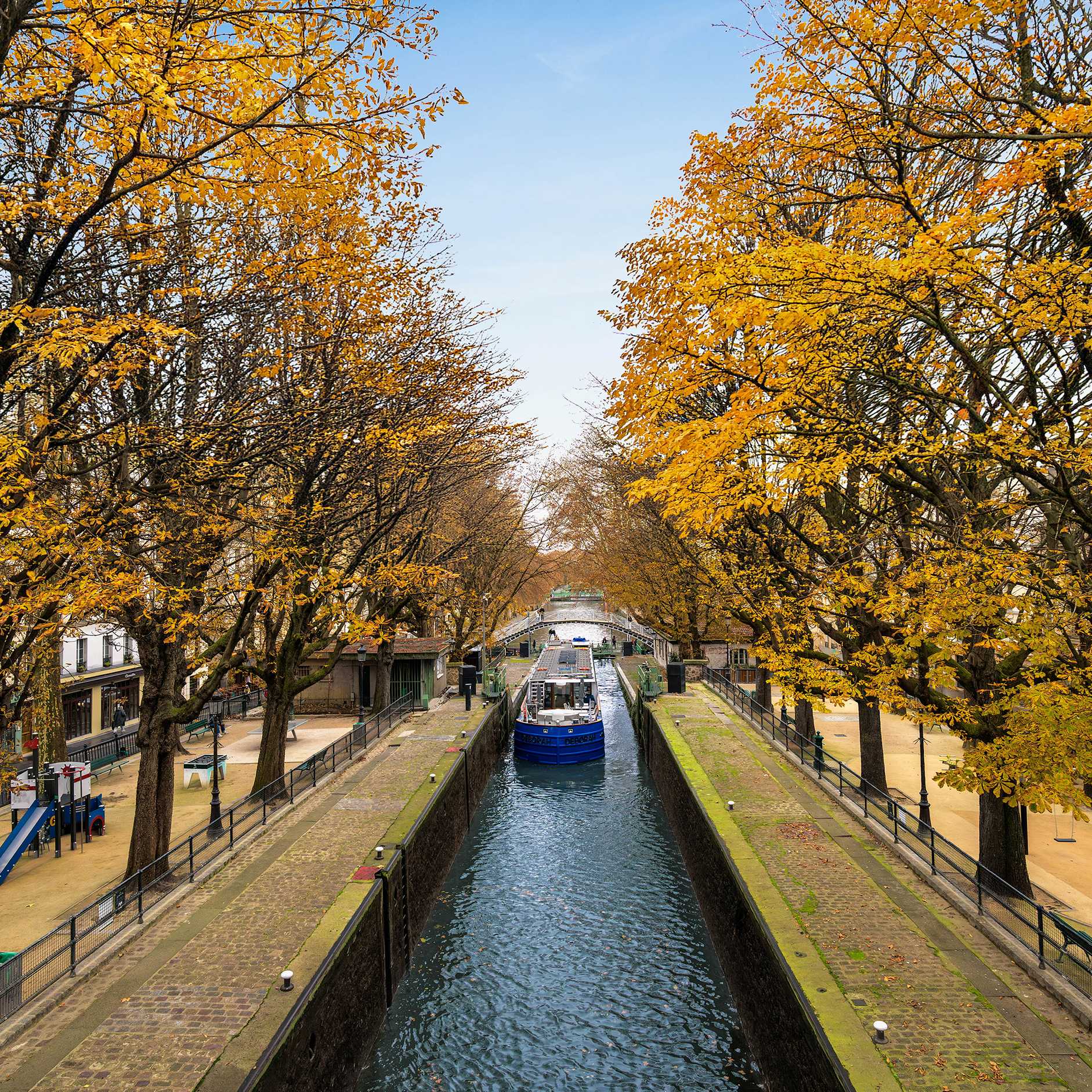 Navigating the canals