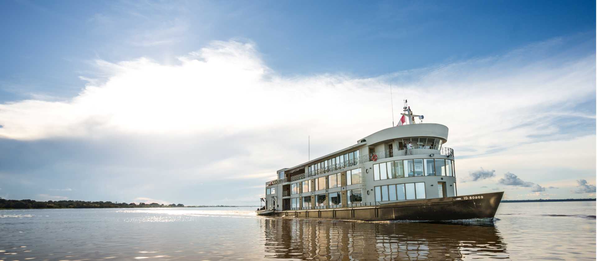 Delfin III is perfect for exploring the Peruvian Amazon in comfort