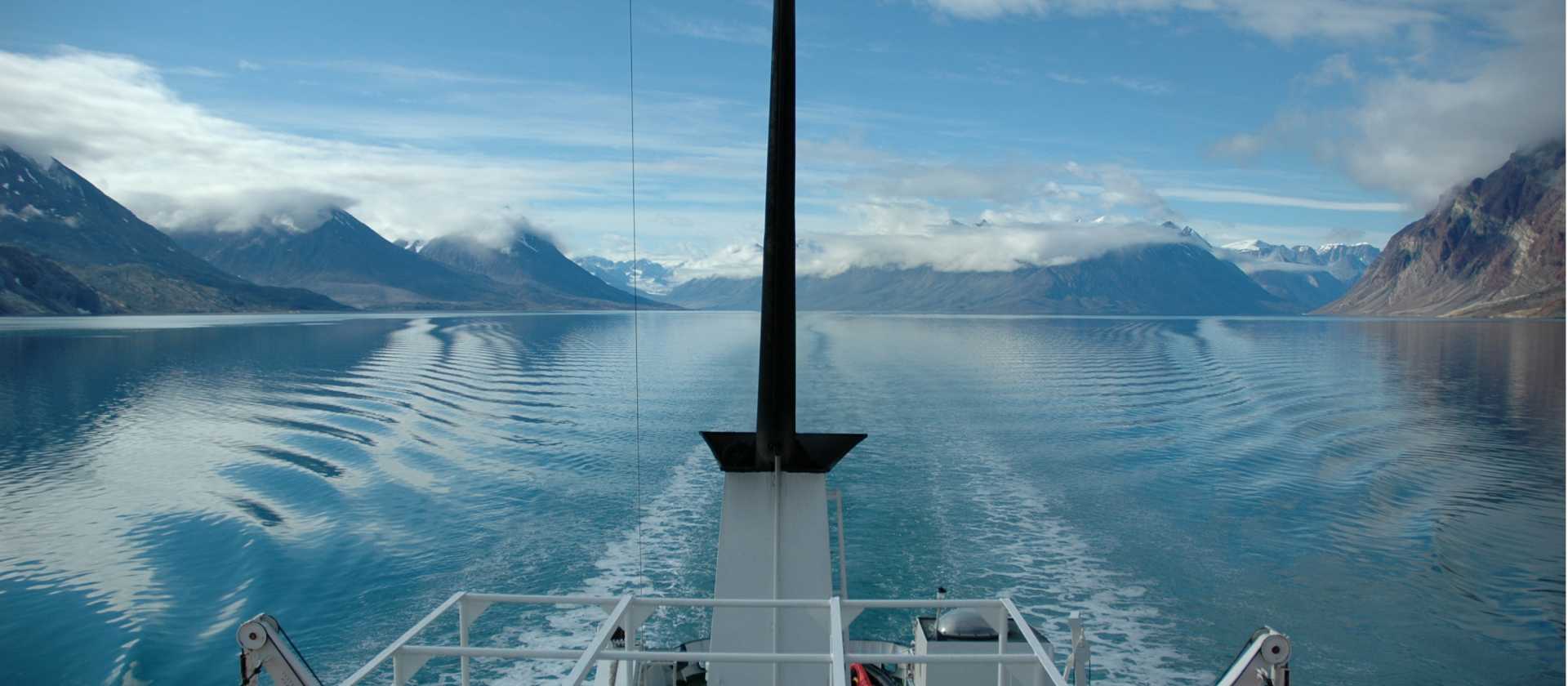 Expansive views from the boat in the Northern Arctic region | Fiona Windon