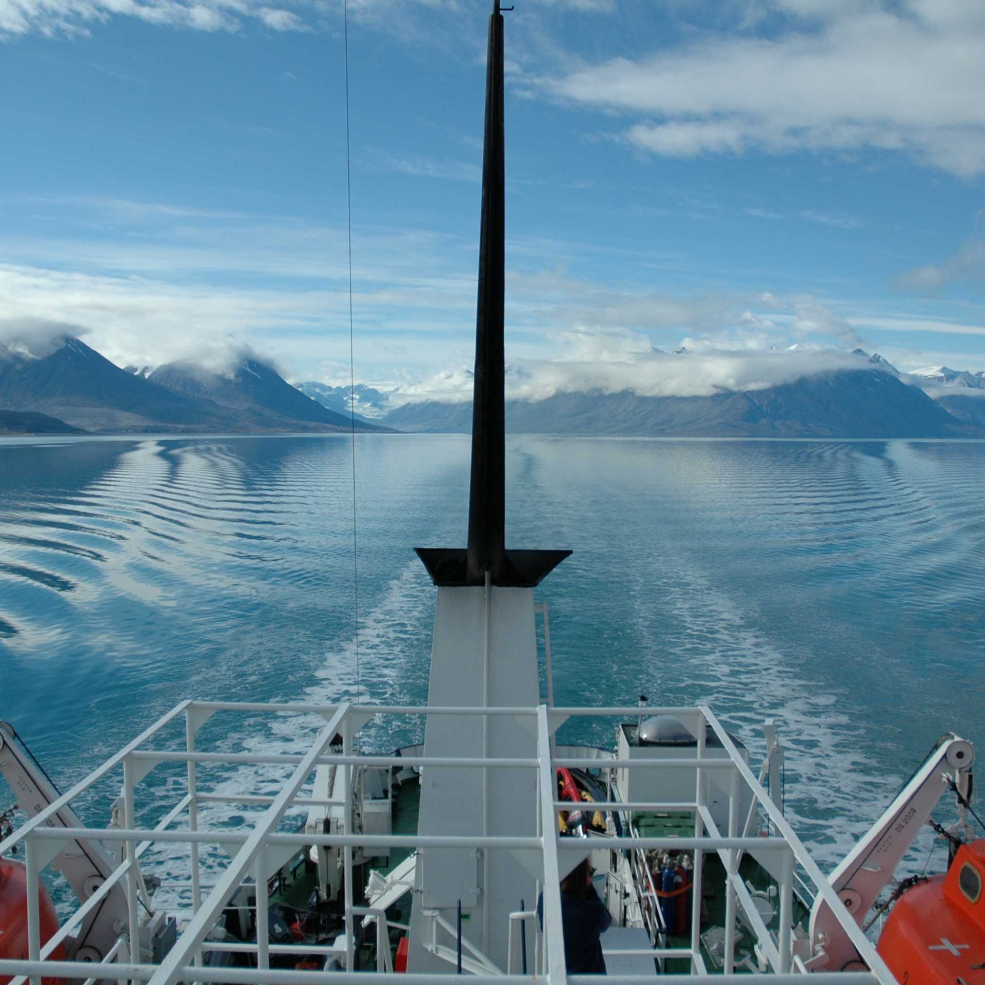 Expansive views from the boat in the Northern Arctic region | Fiona Windon