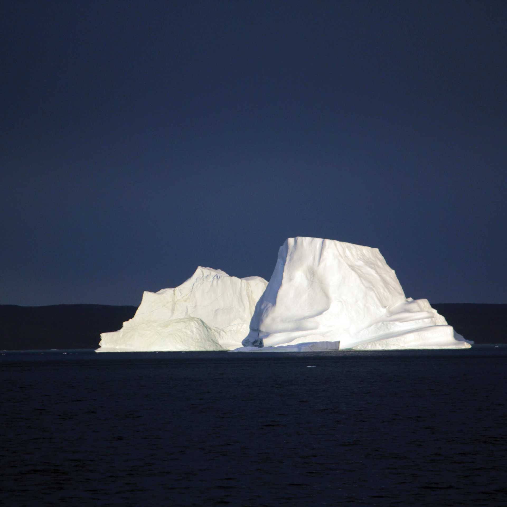 Sunset in Syd Kapp, Greenland | Rachel Imber