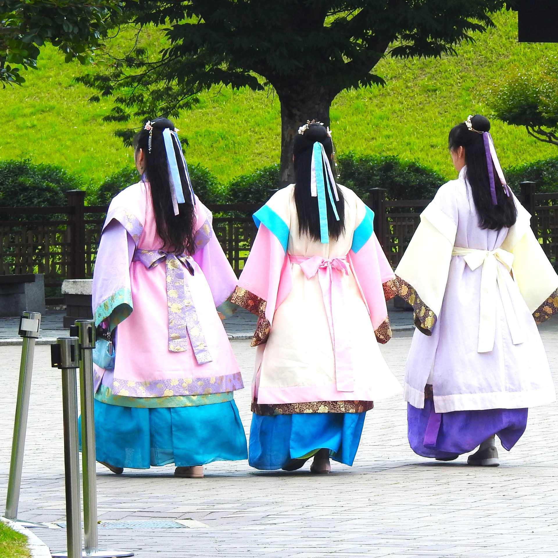 Girls in traditional silla costumes, Japan | Tina Todd