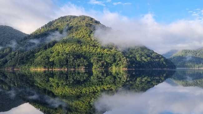 Cruising Marlborough Sounds