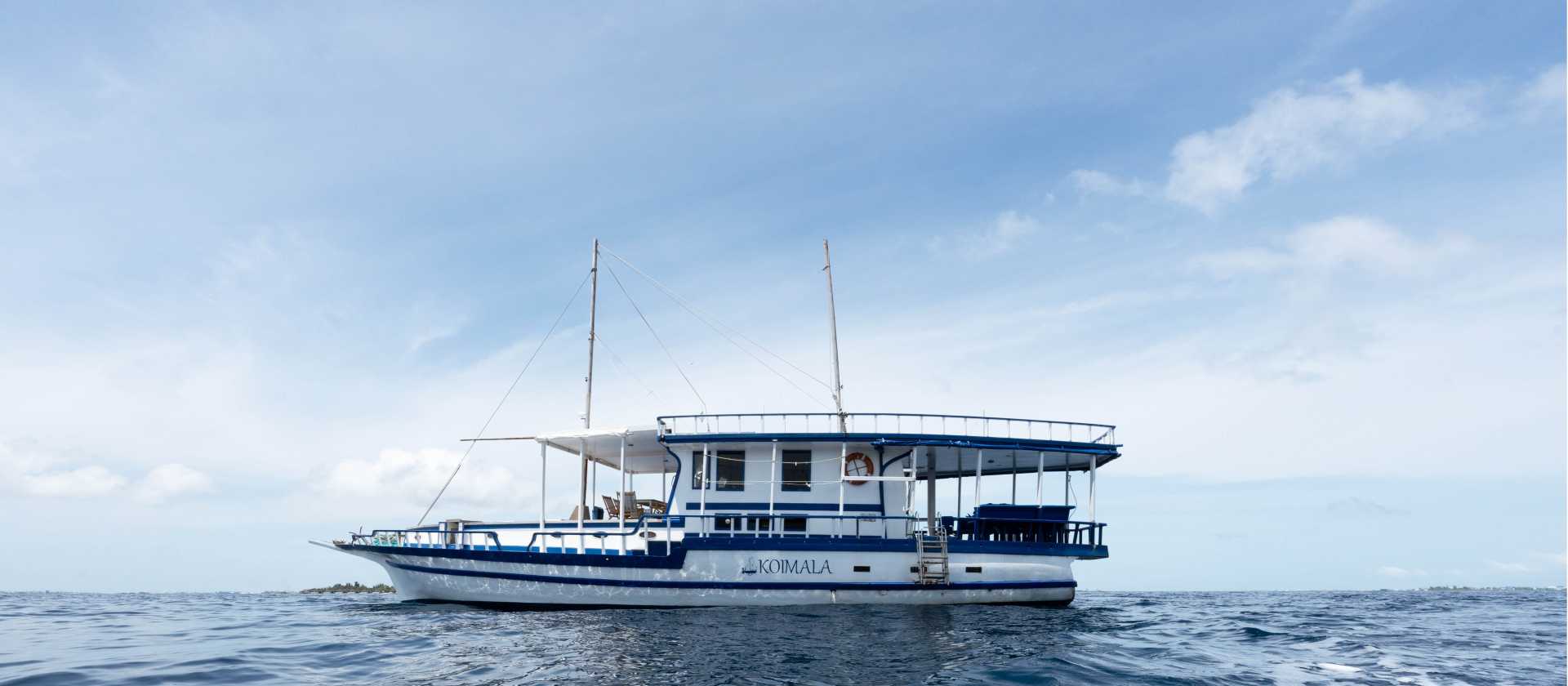 Traditional dhoni cruise, Maldives