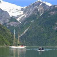 Maple Leaf has 2 zodiacs for exploration