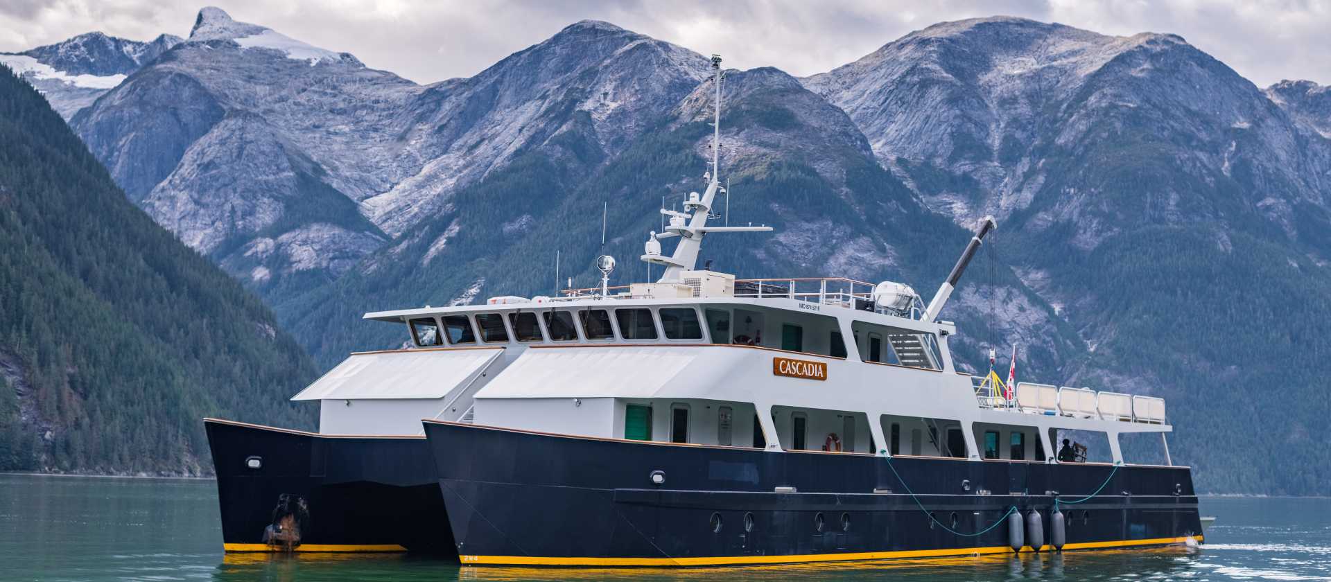 The comfortable catamaran Cascadia