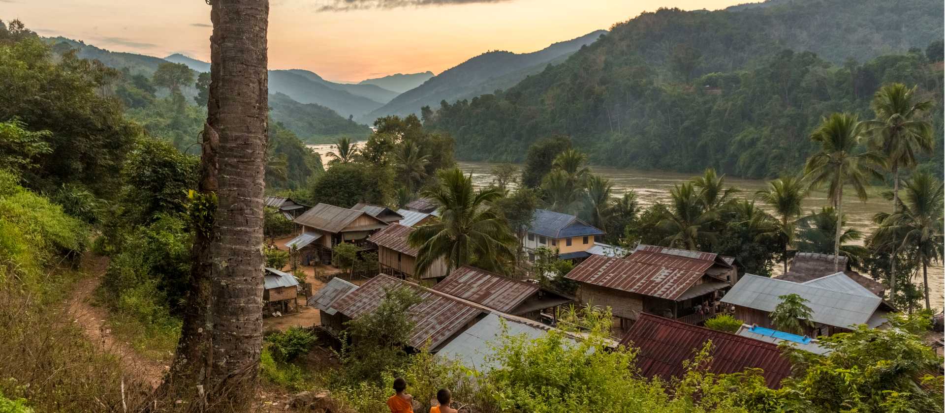 Life along the banks of the Mekong, Laos