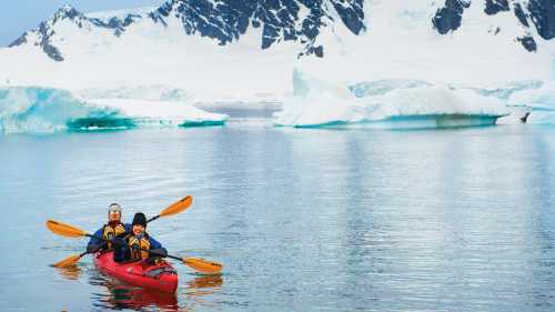 Kayak the cool calm waters of Antarctica | Anthony Smith