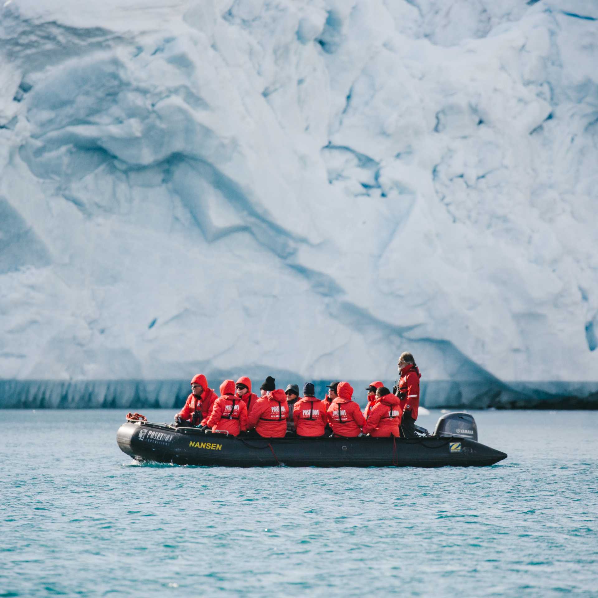Zodiac cruising in Svalbard | John Bozinov