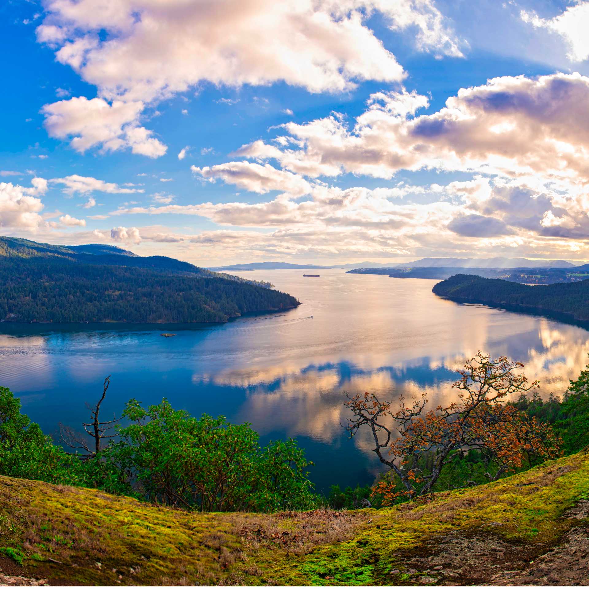 Maple Bay and Gulf Islands, British Columbia