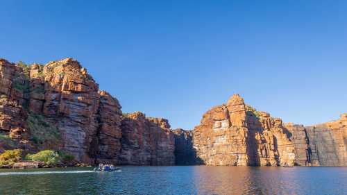 Surrounded by the incredible Kimberley Plateau at King George River | Philip Schubert