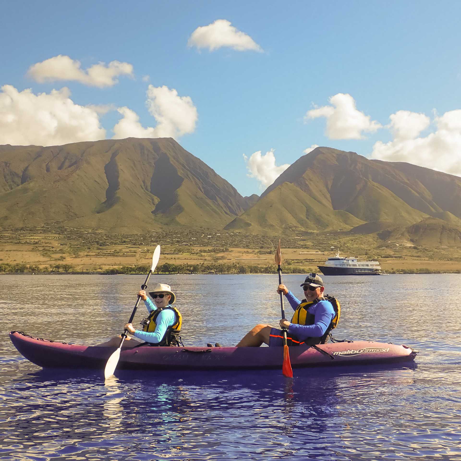Kayaking the coast of Maui