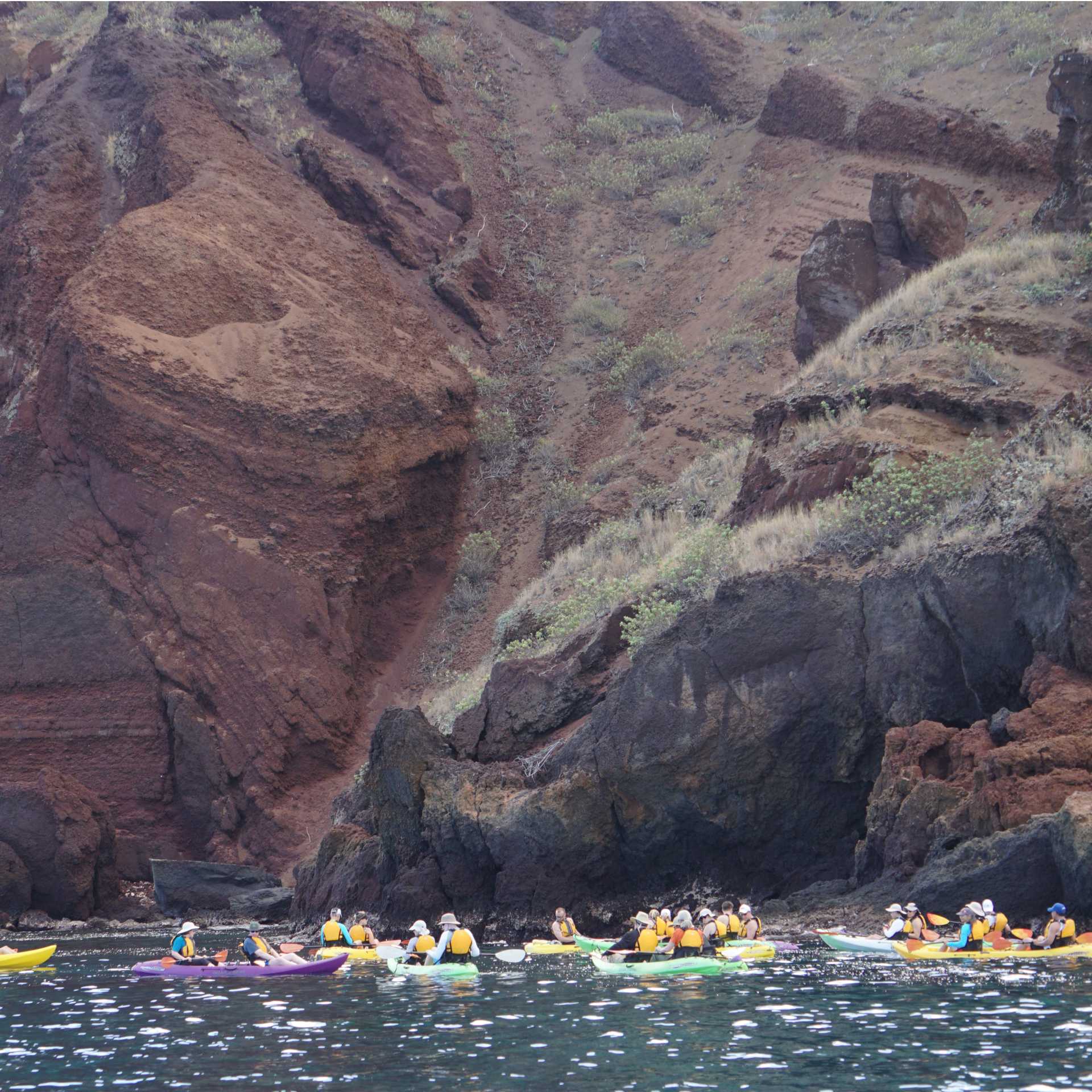 Kayaking the coast of Hawaii