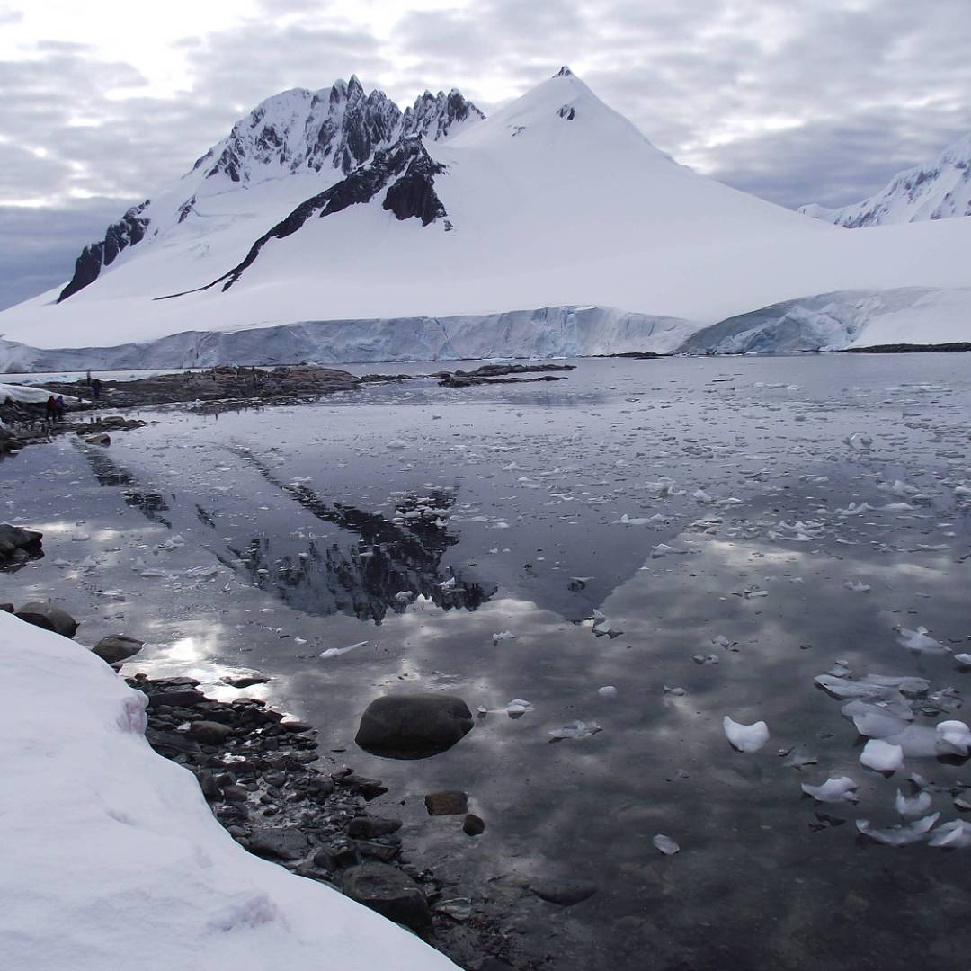 Vast and beautiful Antarctic vista