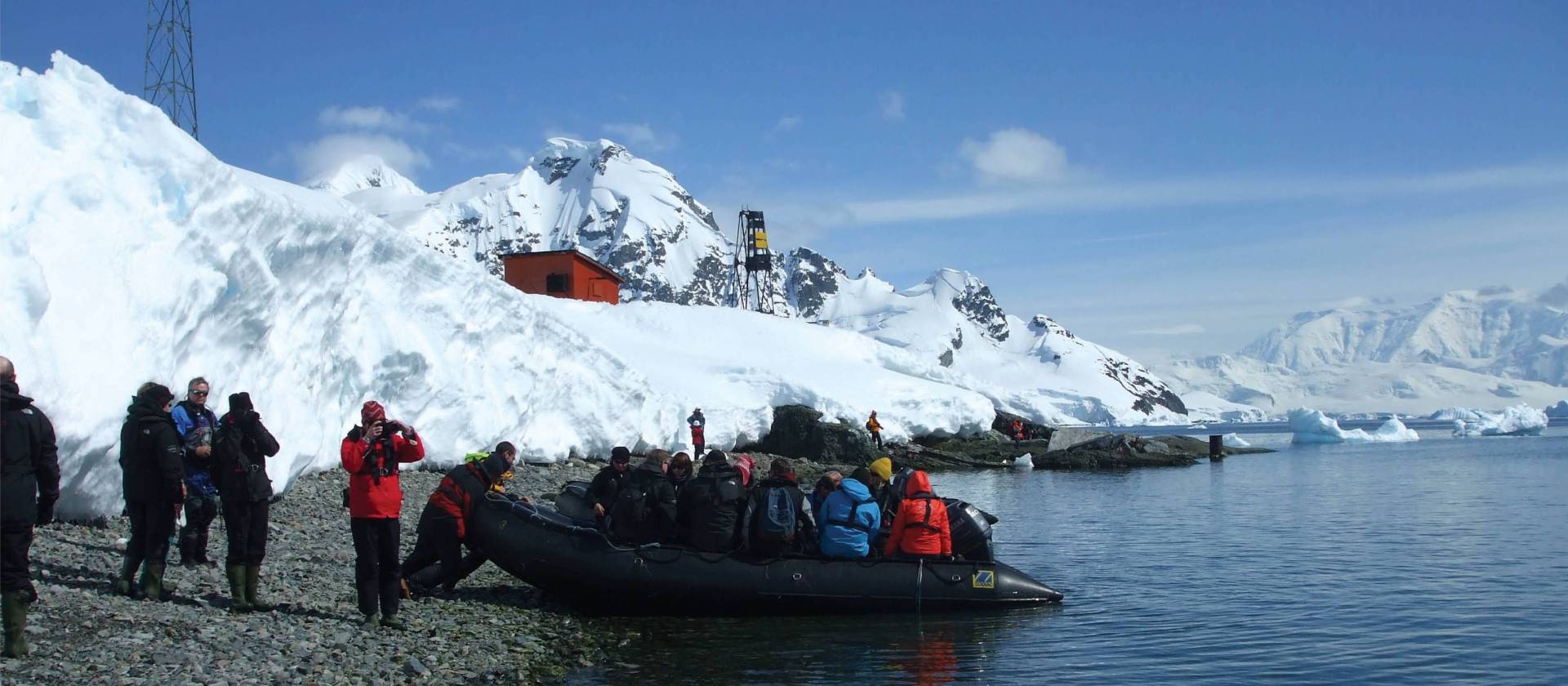 Zodiac landings on the continent | Caroline Mongrain