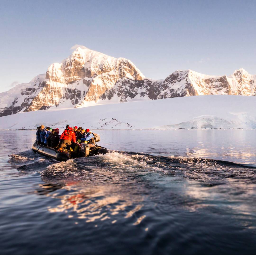 Zodiac cruising in Antarctica | Dietmar Denger