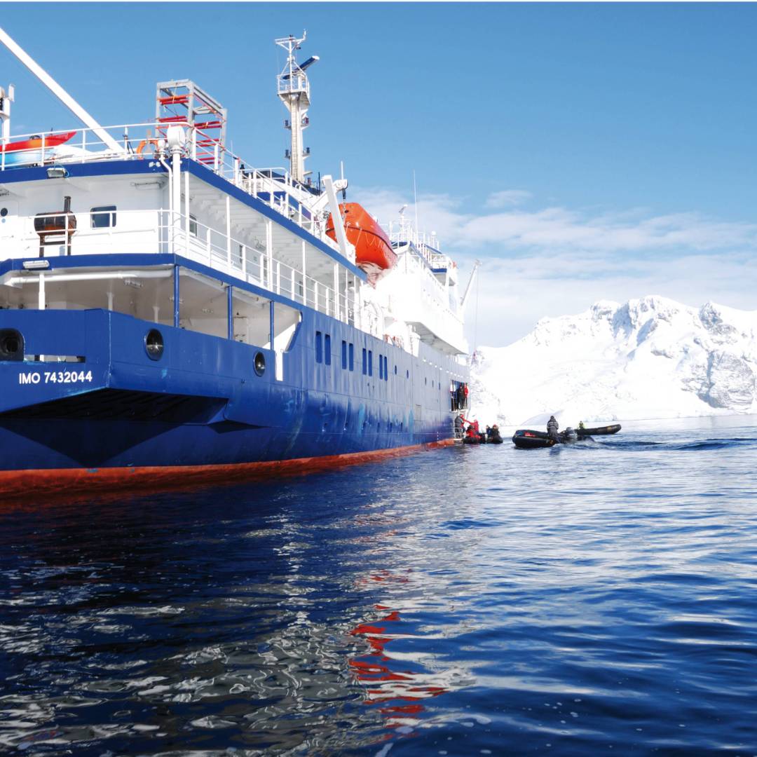 The Plancius in serene Antarctic waters | Scott Pinnegar