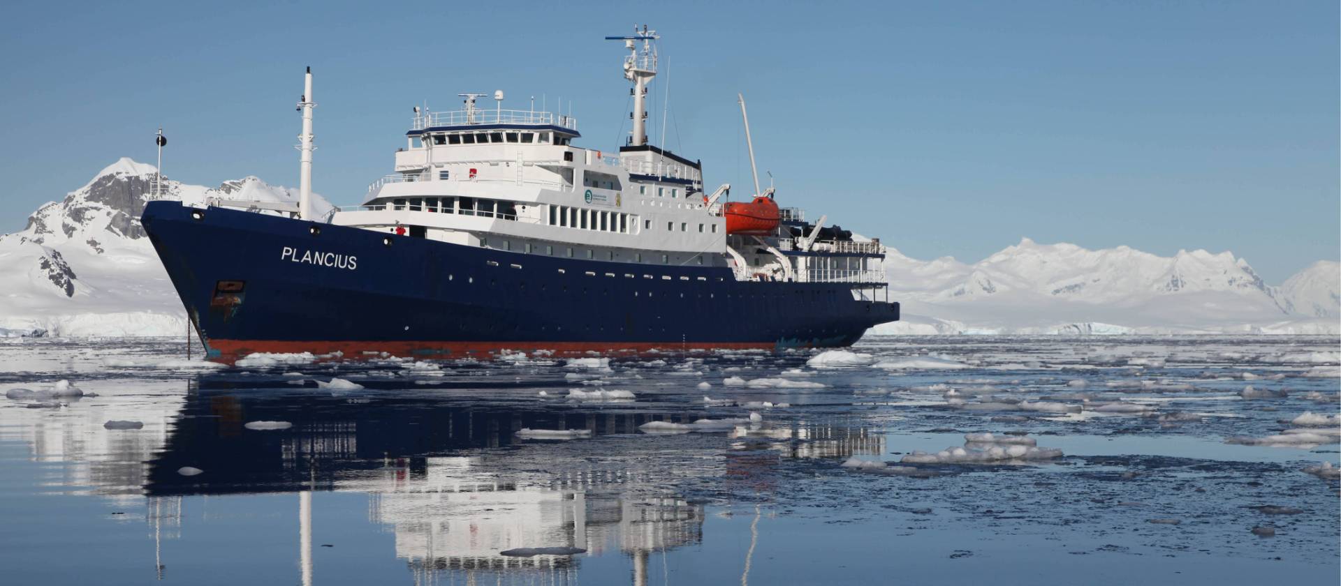 The Plancius in Antarctica | Joerg Ehrlich