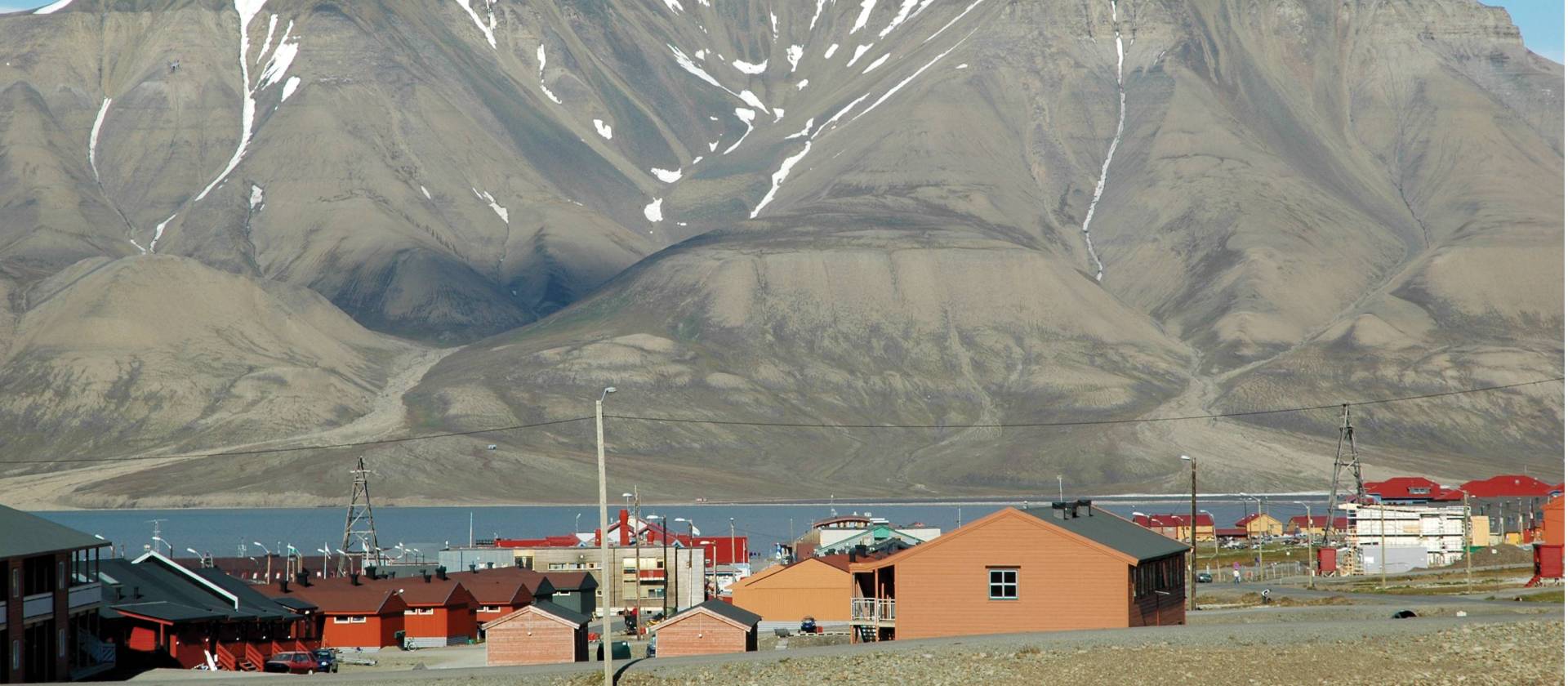 Longyearbyen, Svalbard | Fiona Windon