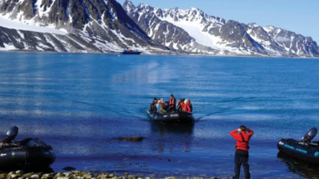 Views across Magdalenefjord as we approach in the zodiac | Gesine Cheung