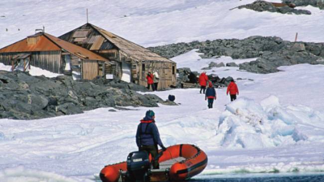 Visiting Mawson's Hut | ©NJRuss