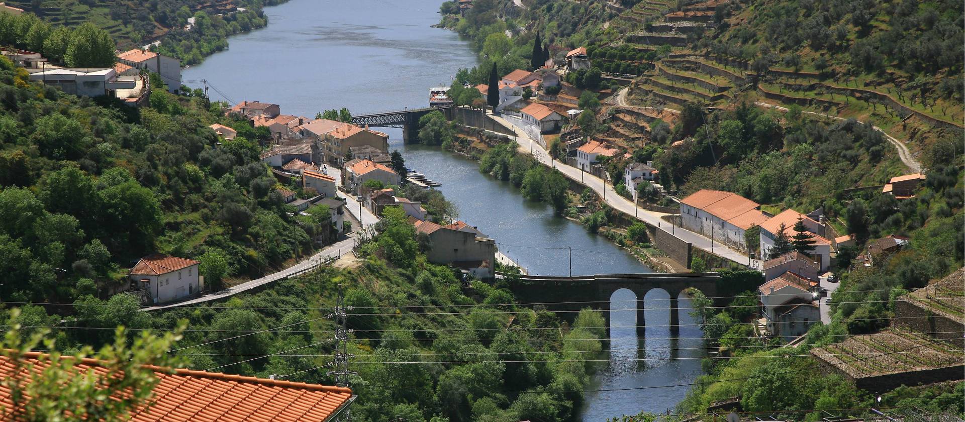 Looking down towards Pinhao
