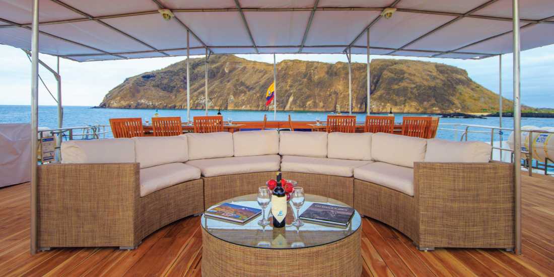 Views of the sun deck aboard Archipel I