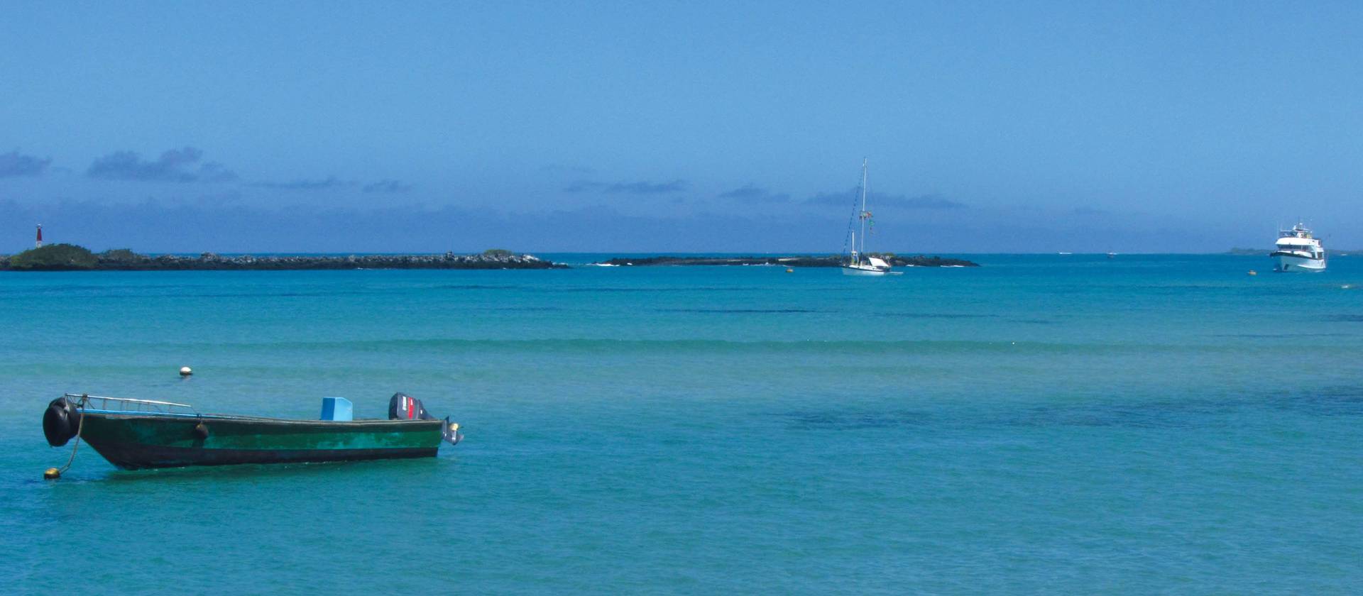 Crystal clear waters of the Galapagos Islands | Marta Ticha