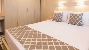Double cabin 7 on the main deck of Solaris